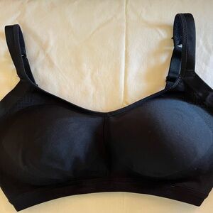 Warner’s WIRELESS Bra